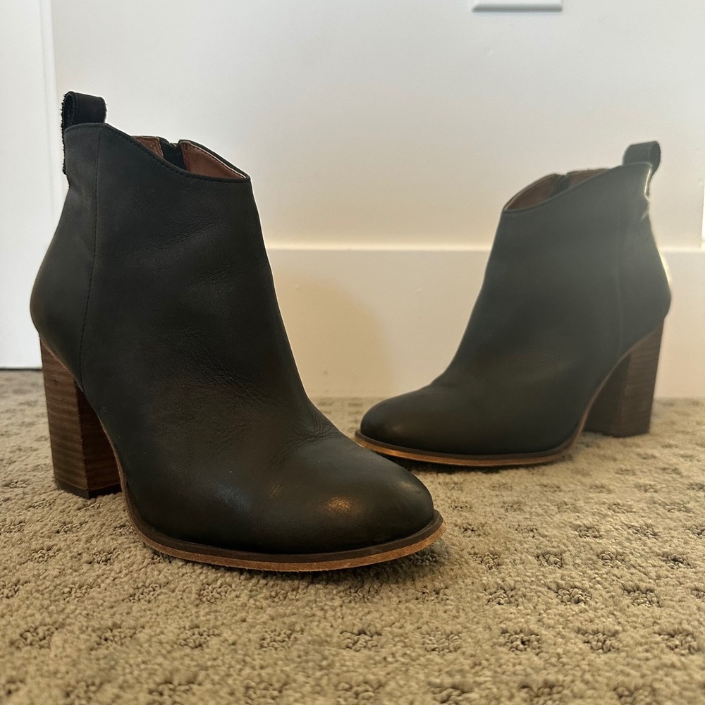BP Lancelea Leather Ankle Boots 8M Black Excellent